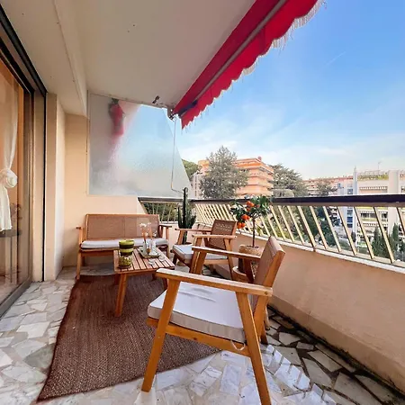 Bel Appartement Tres Bien Situe Cannes Croisette
